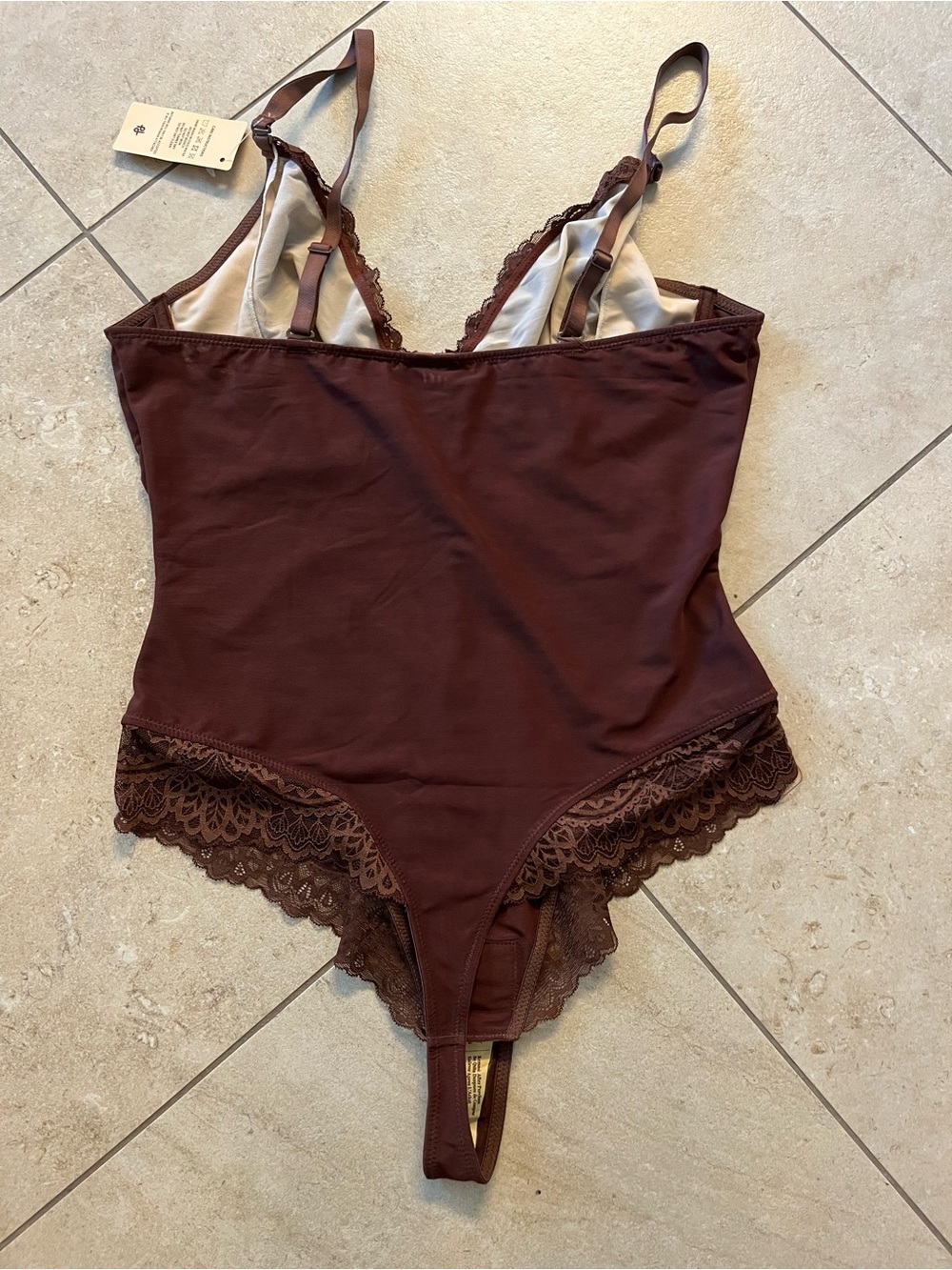 Shapewear Full Coverage Plunging Lace
Slimming Bodysuit - Picture 4 of 6